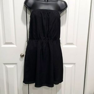 EXPRESS XS LBD with pockets & belt loops. Belt not included.